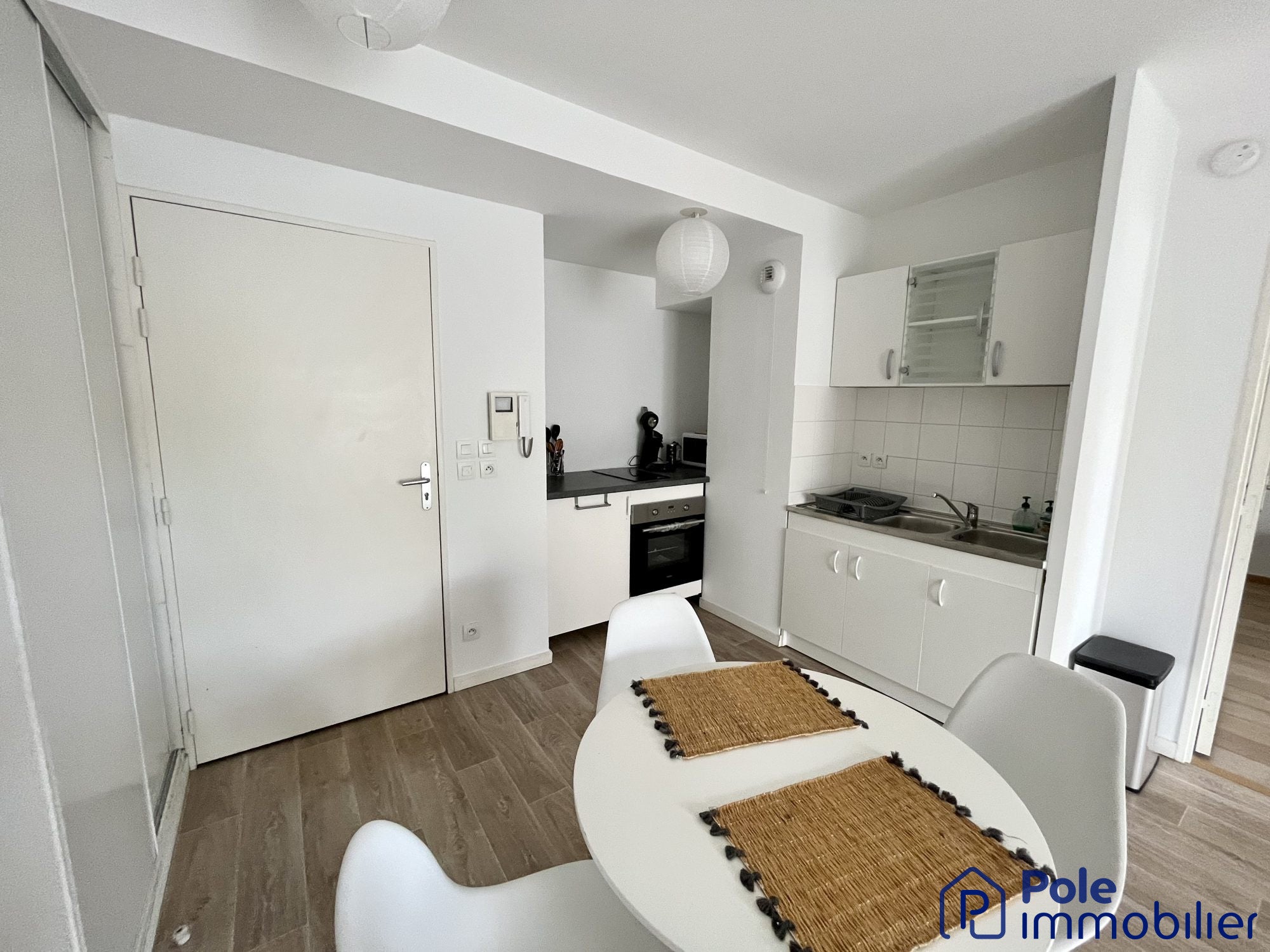 Flat Rue du Sentier in Caen