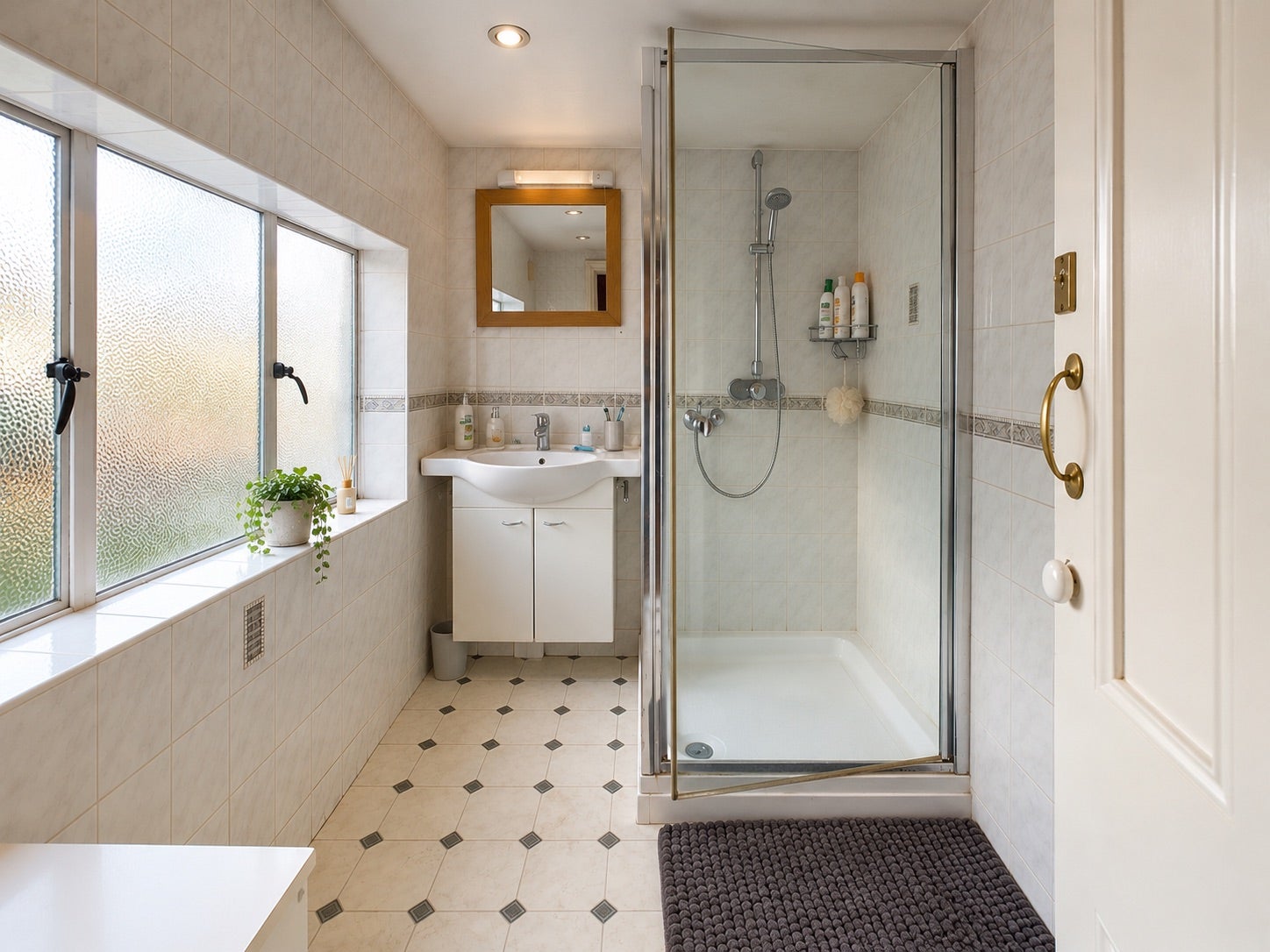 Room Wincheap in Canterbury