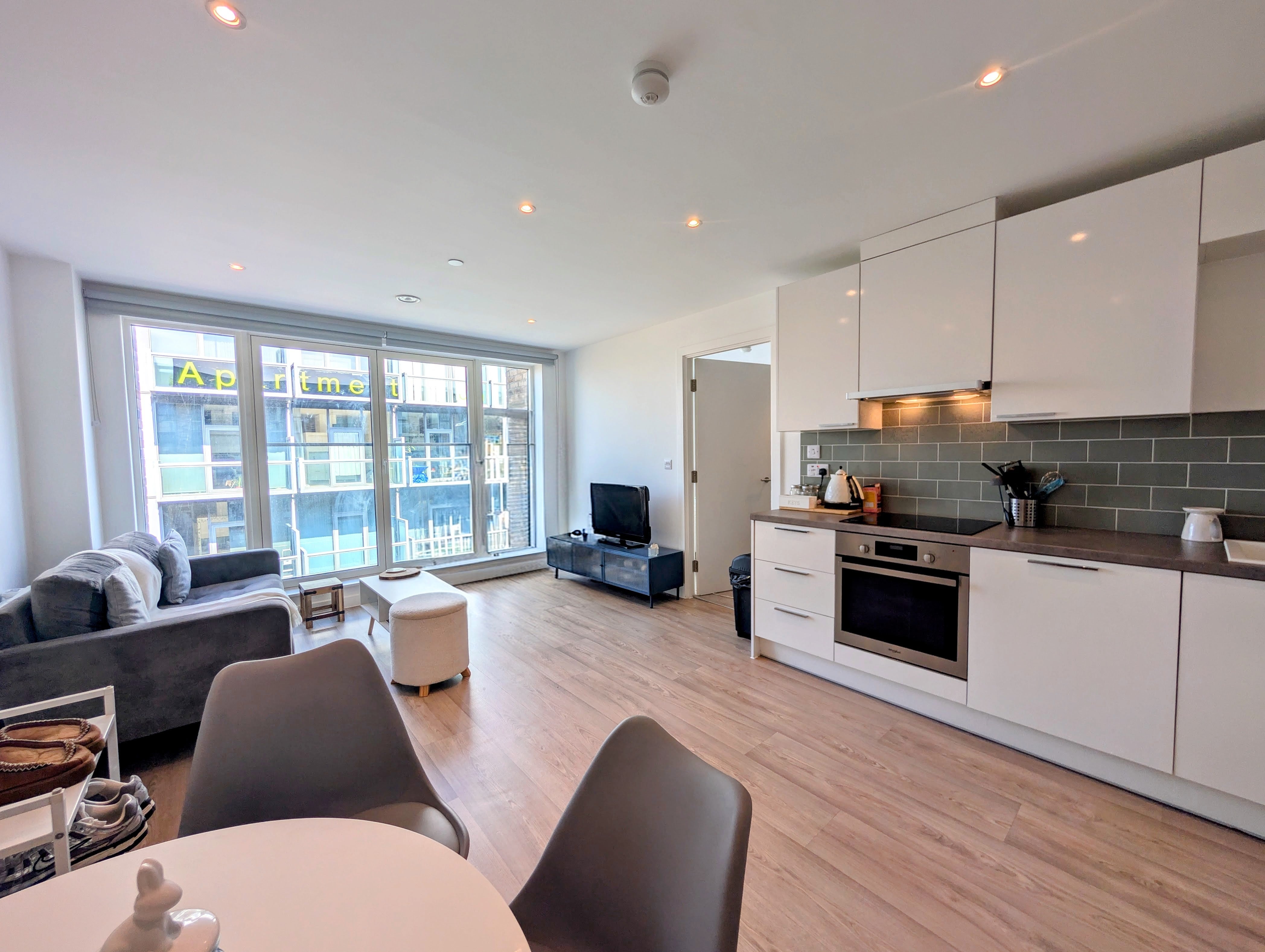 Flat Clippers Quay in Salford
