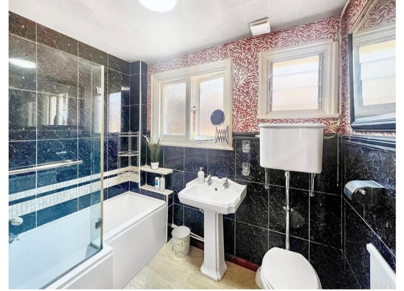 Room Foxley Lane in Greater London