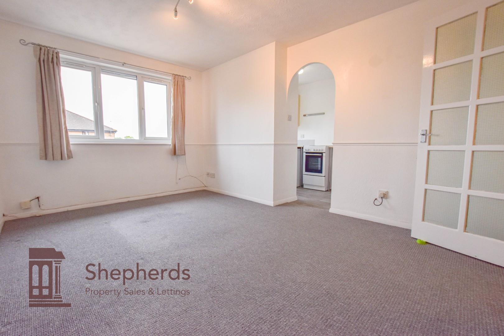 Flat Parrotts Field in Hoddesdon