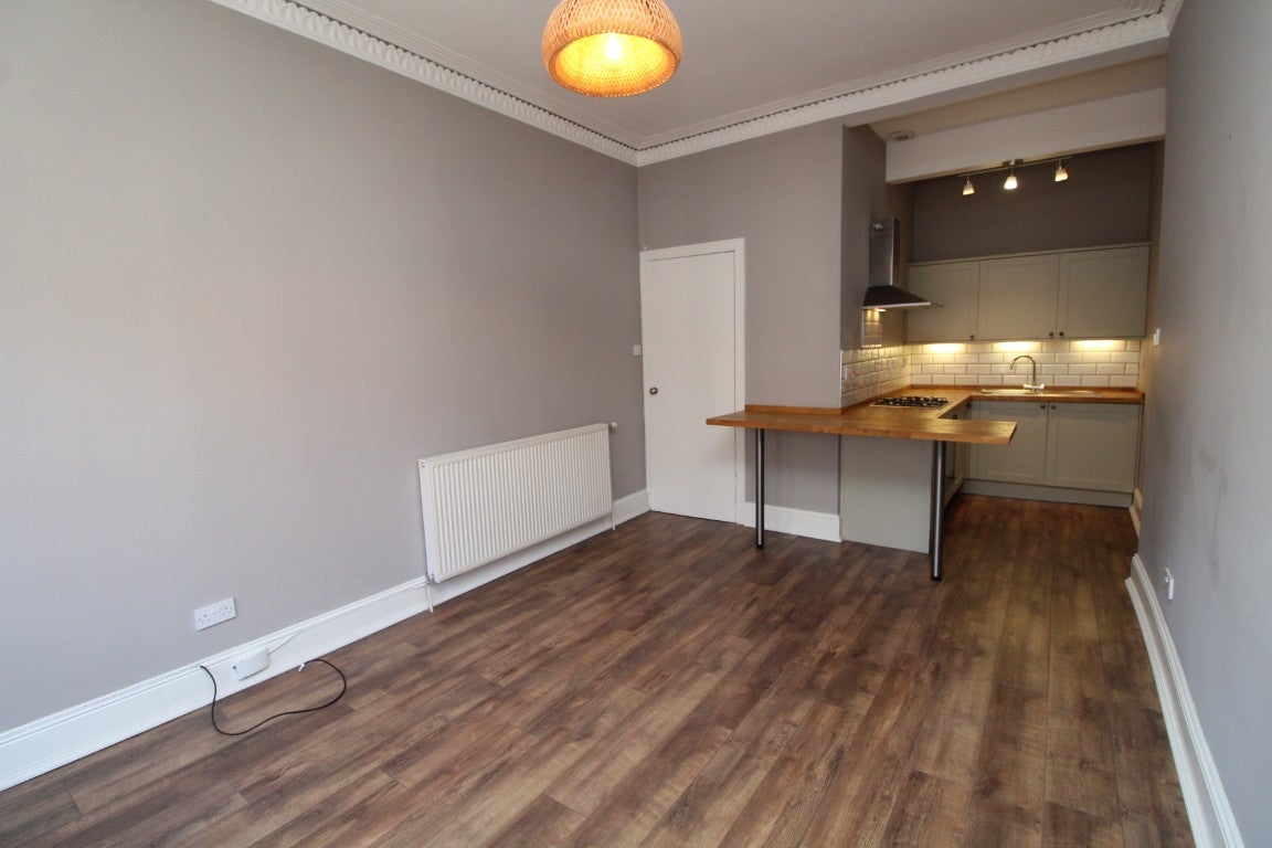 Flat Apsley Street in Glasgow