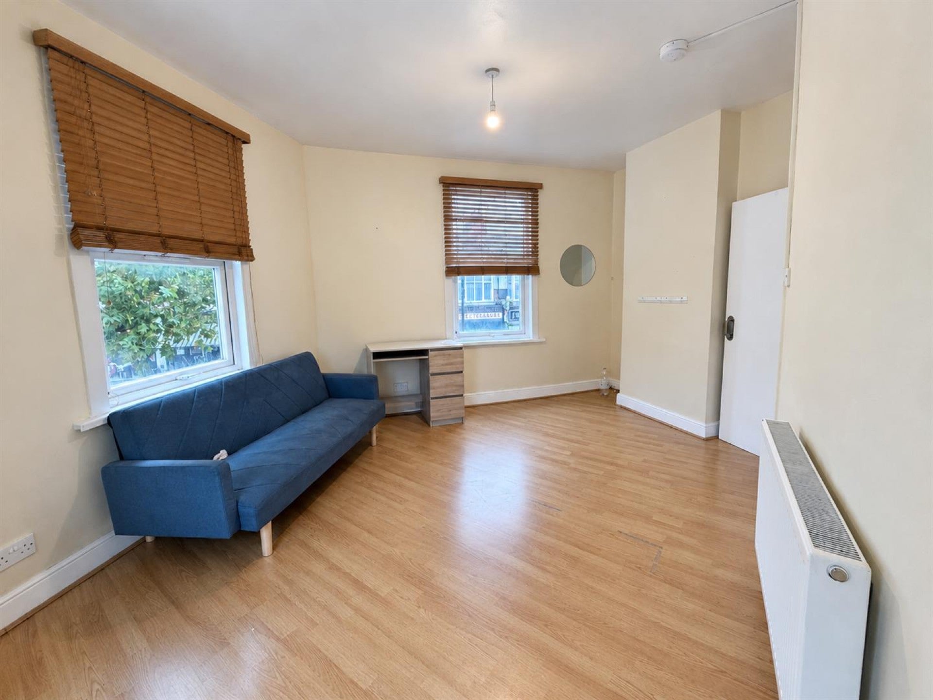 Flat Winchester Road in Greater London