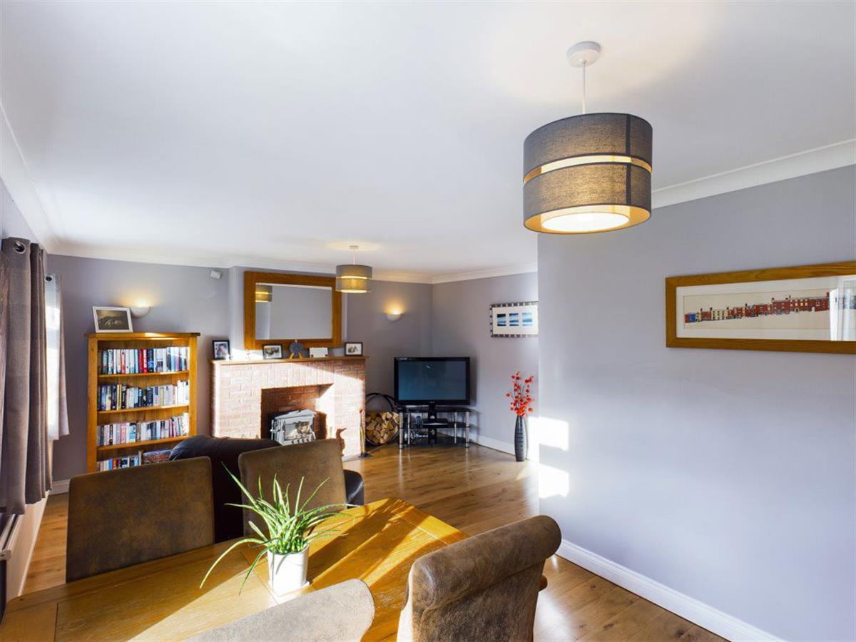 House Millbrook Close in Orleton