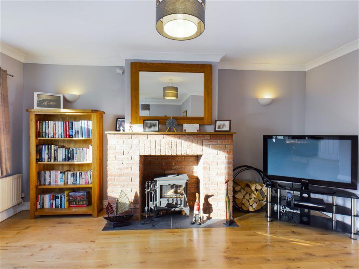 House Millbrook Close in Orleton