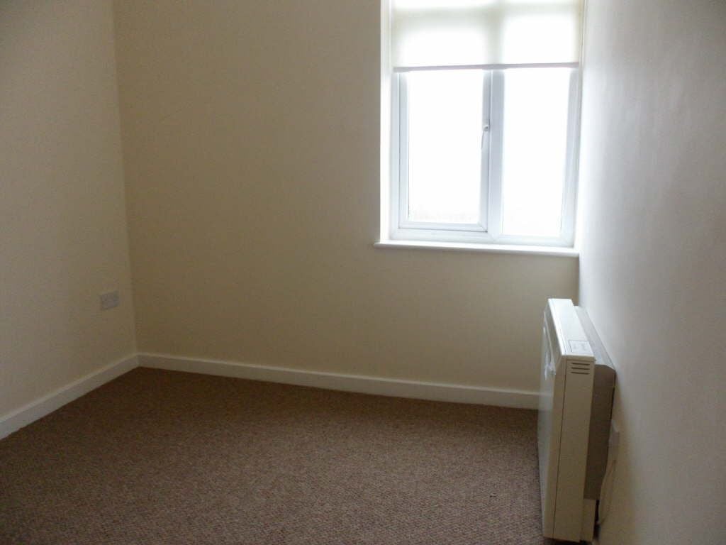 Flat Talbot Row in Dewsbury