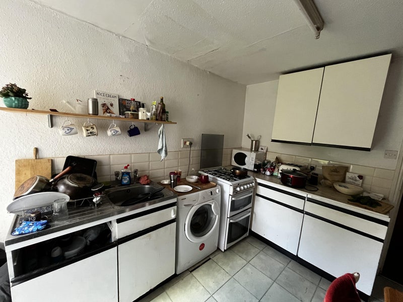 Room Winslade Road in Greater London
