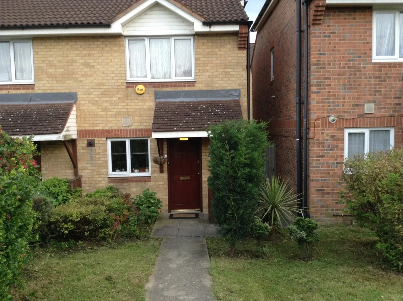House Adams Way in Greater London