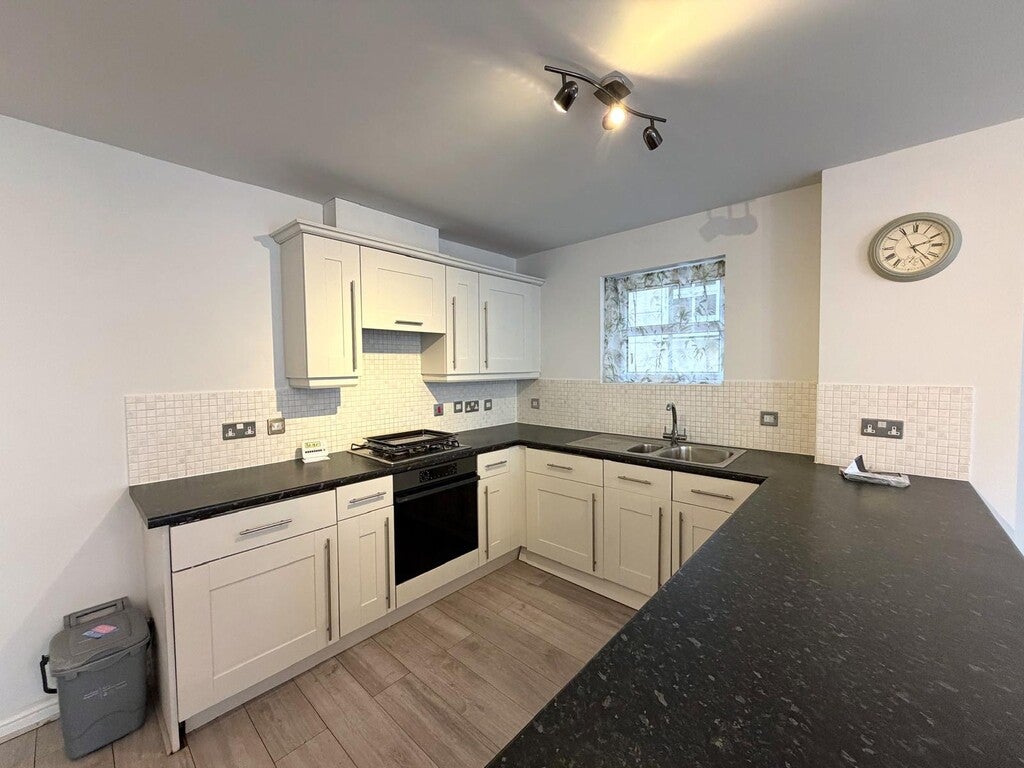 Flat Wissage Road in Lichfield