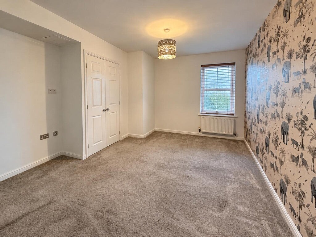 Flat Wissage Road in Lichfield