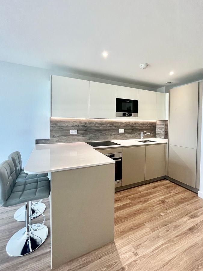 Flat Newnton Close in Greater London