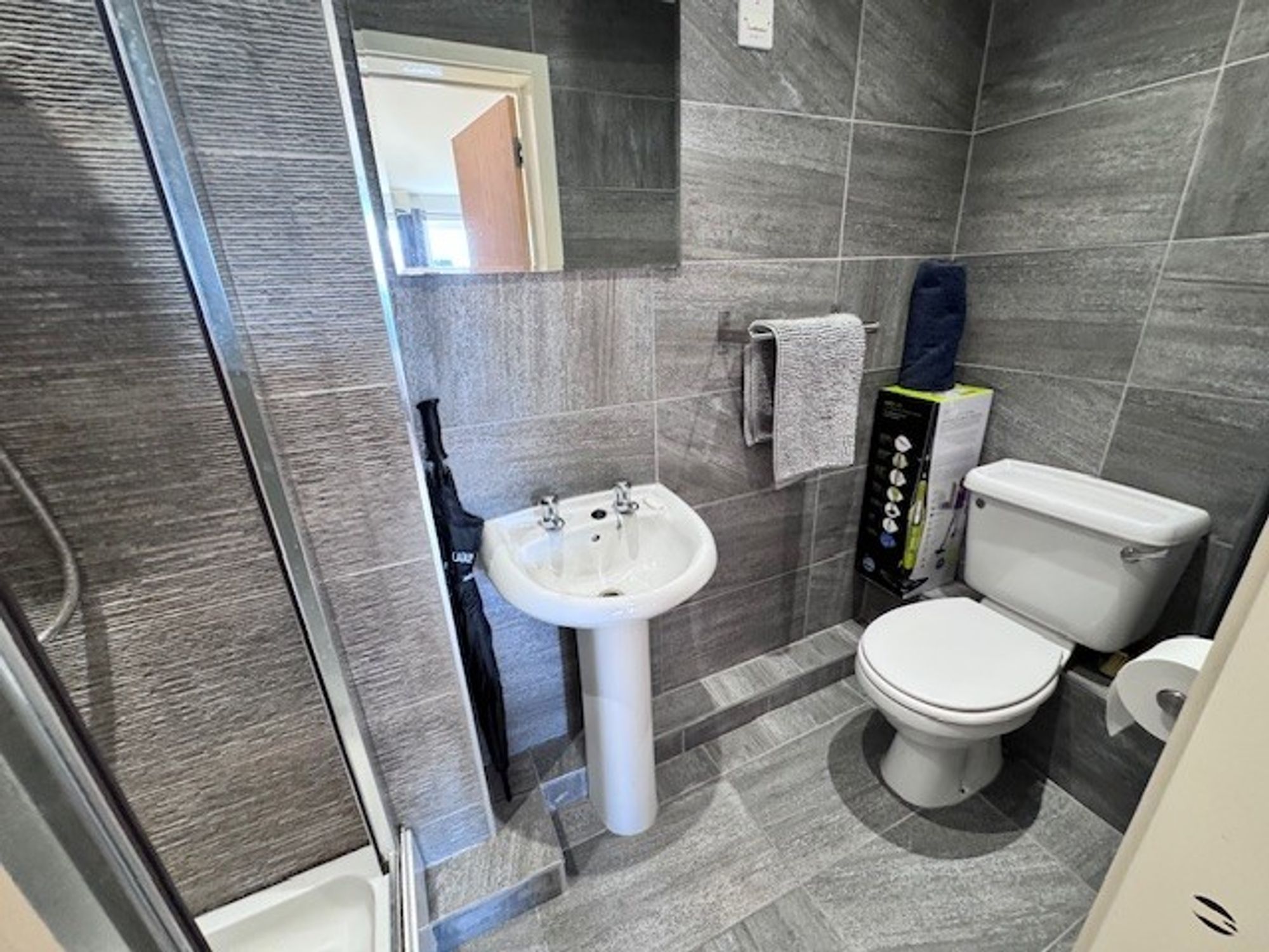 Flat Heol Pontprennau in Cardiff