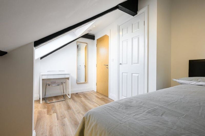 Flat Ridley Place in Newcastle upon Tyne