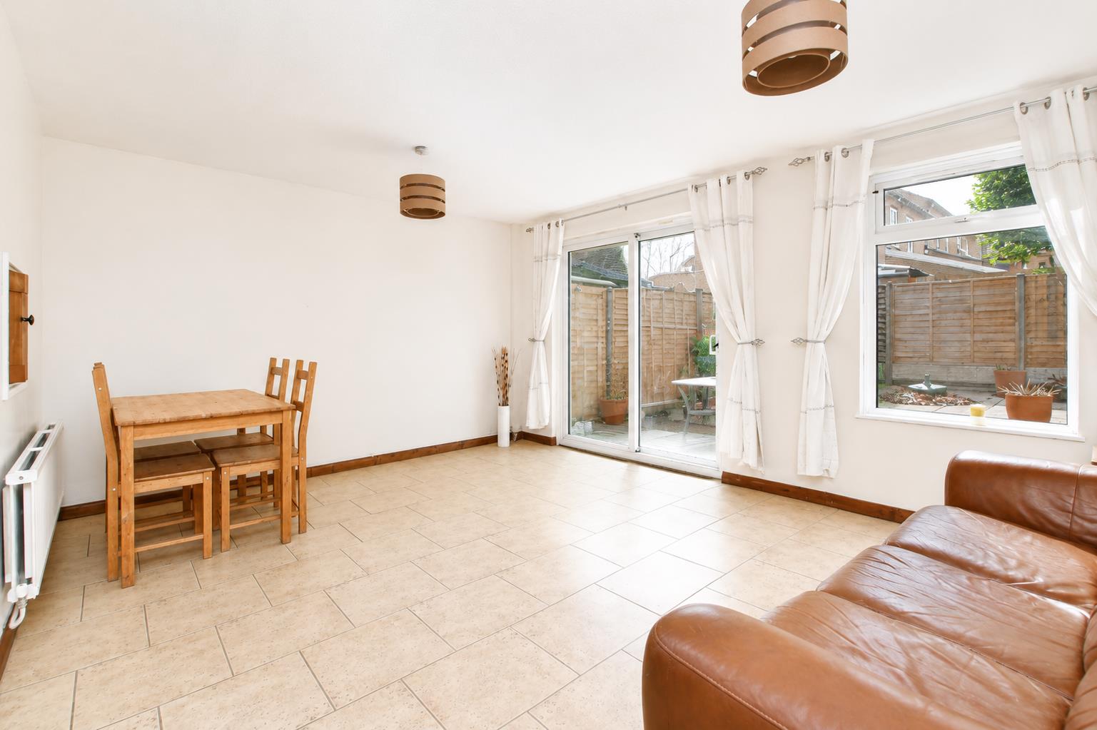 House Carlina Place in Milton Keynes