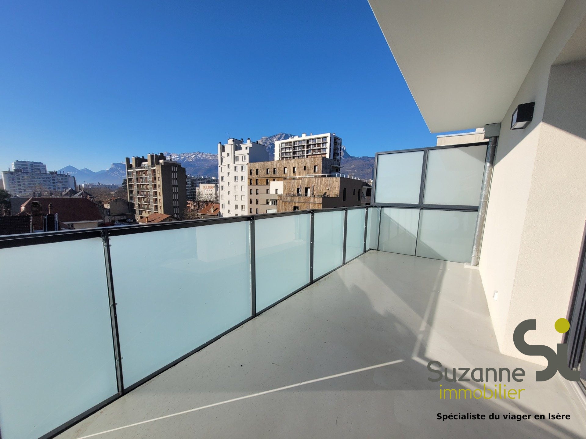 Appartement Allée Henriette Gröll à Grenoble