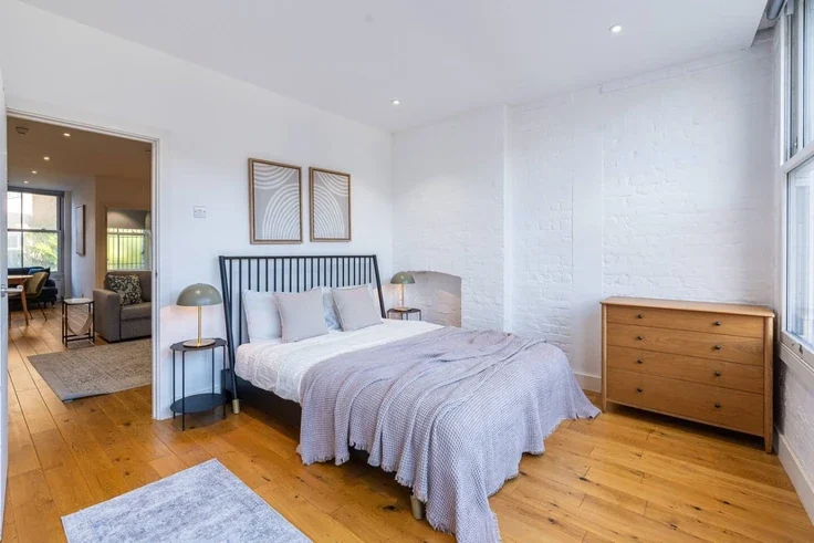 Flat Farringdon Road in Greater London