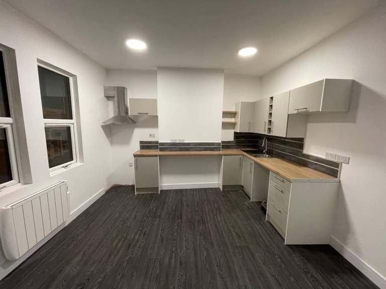 Flat Weston Road in Stoke-on-Trent