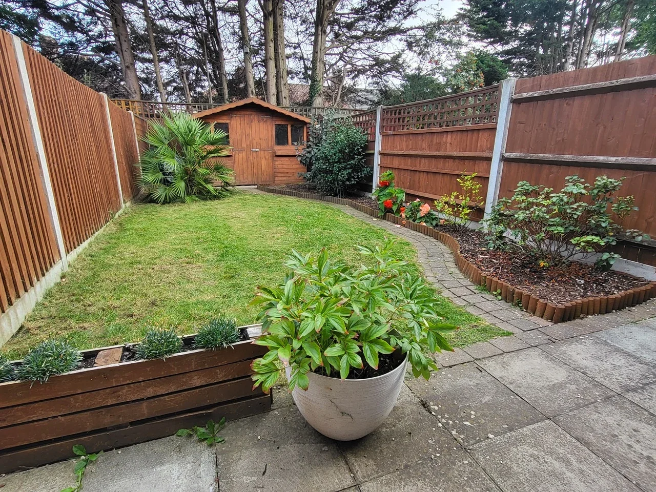 House Kean Crescent in Greater London