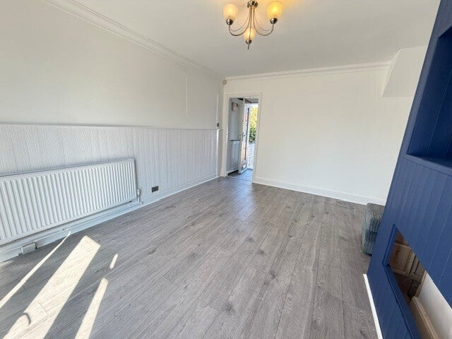 Flat Harris Road in Watford