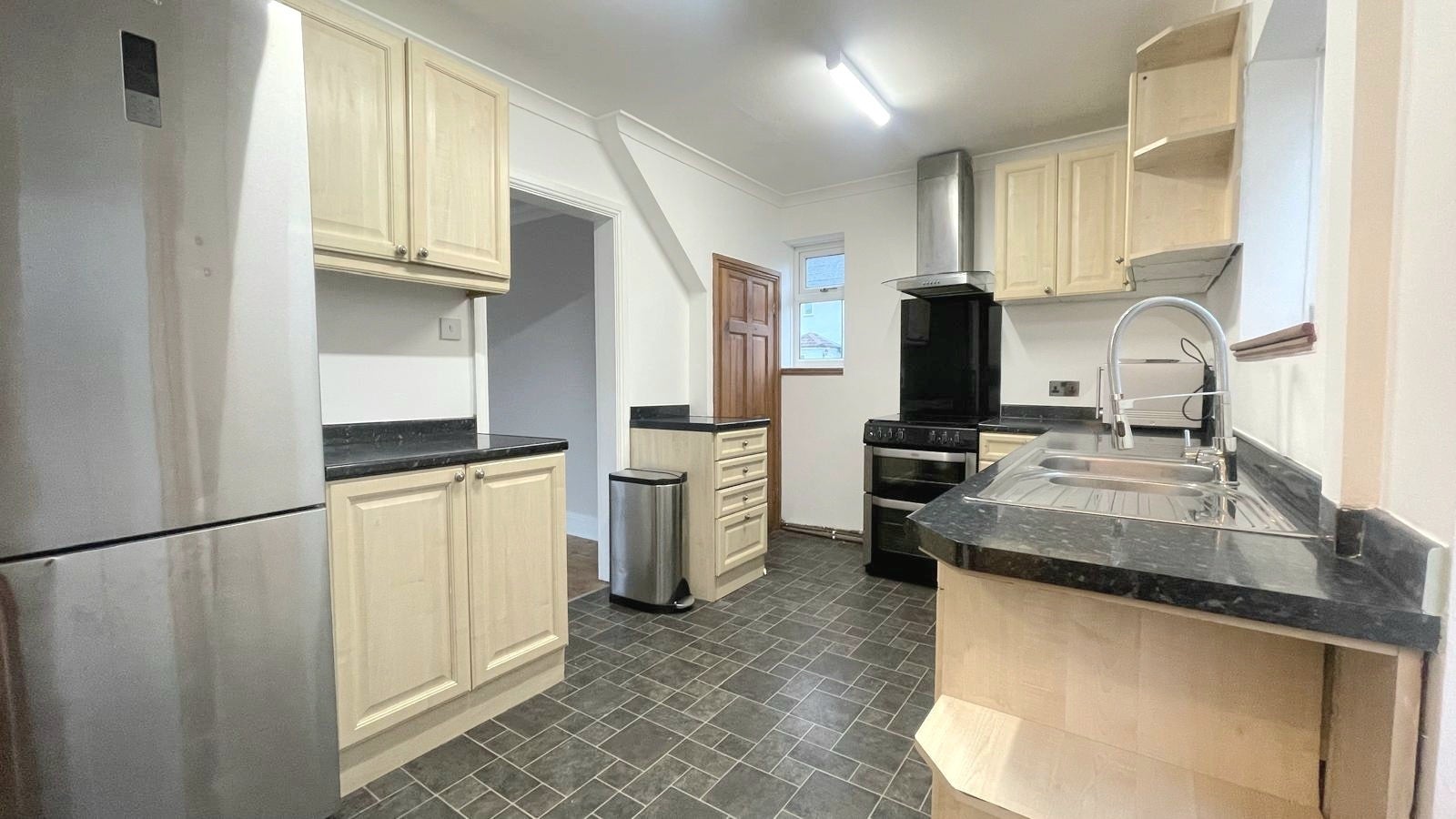 Flat Harris Road in Watford