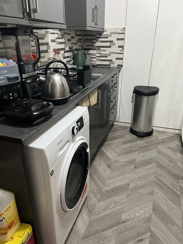 Room Tunworth Crescent in Greater London