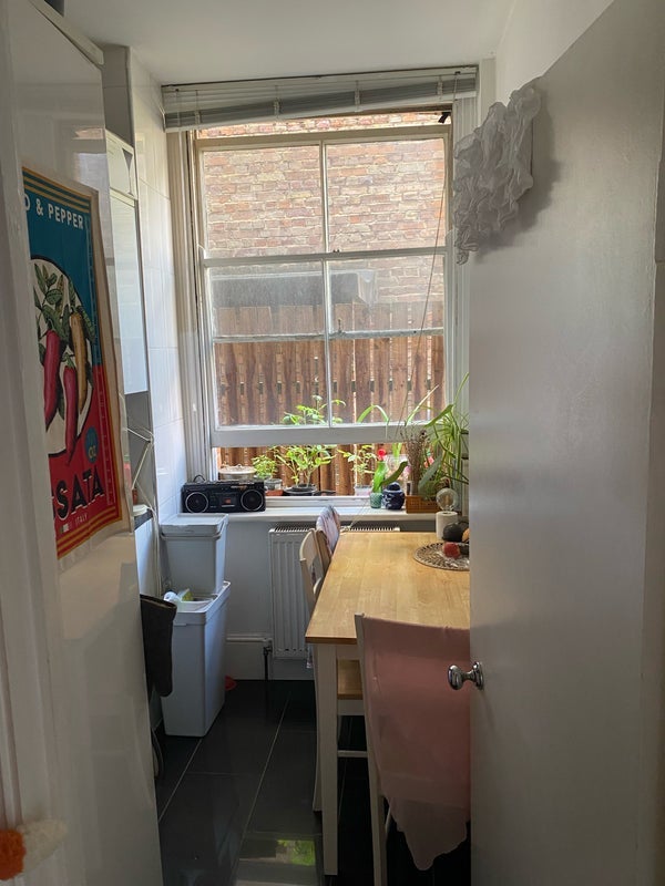 Room Hillyard Street in Greater London