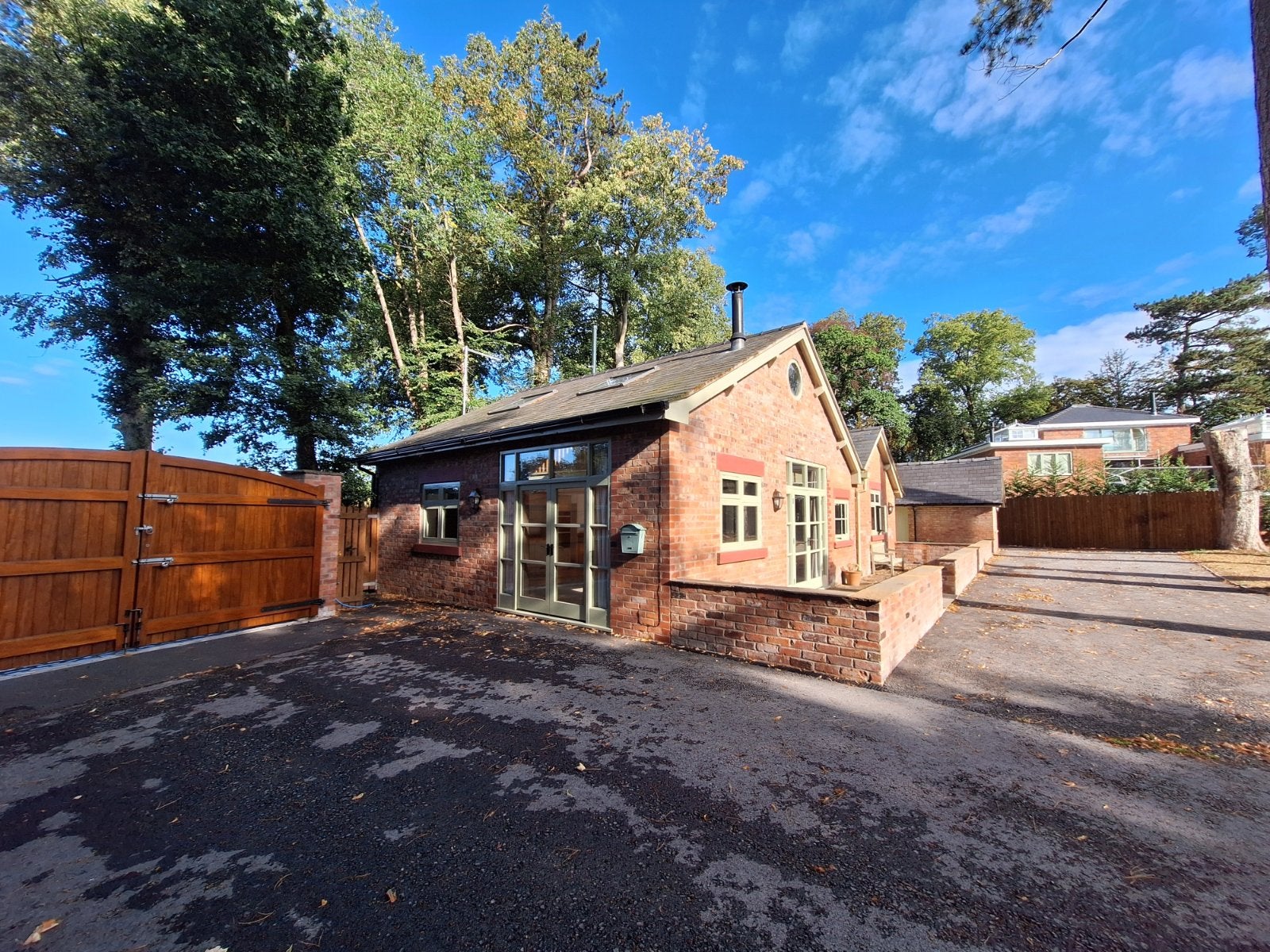 House Hermitage Drive in Holmes Chapel