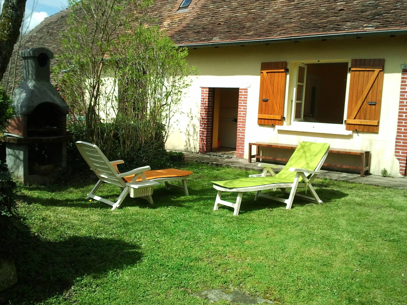 Room Rue des Croix Bancaux in Jumilhac-le-Grand