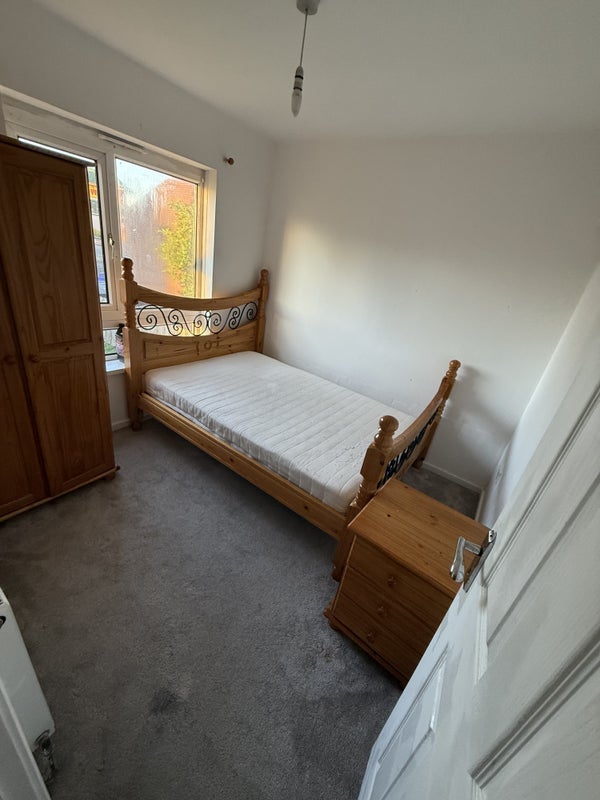 Room Marton Close in Birmingham