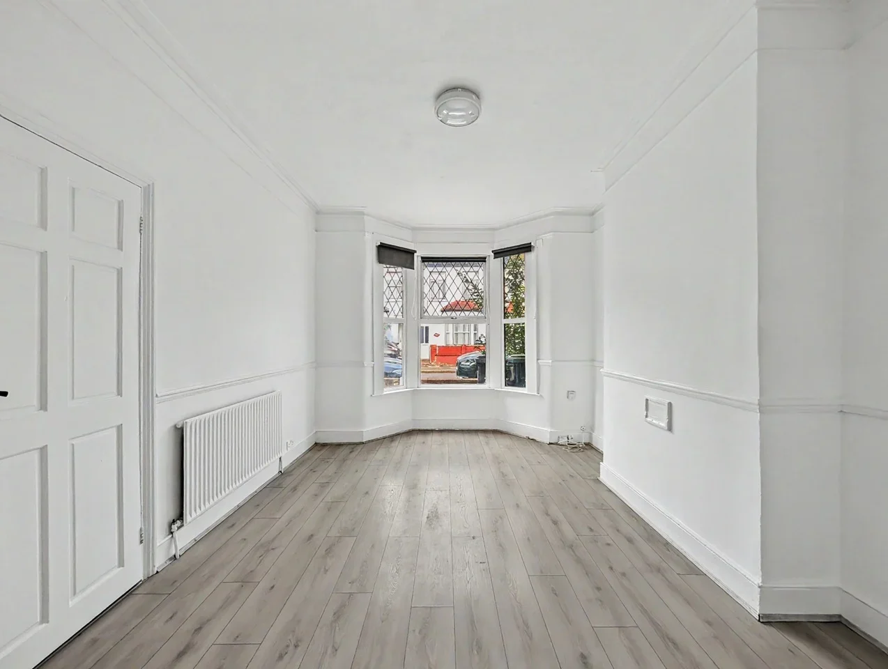House Raynham Avenue in Greater London