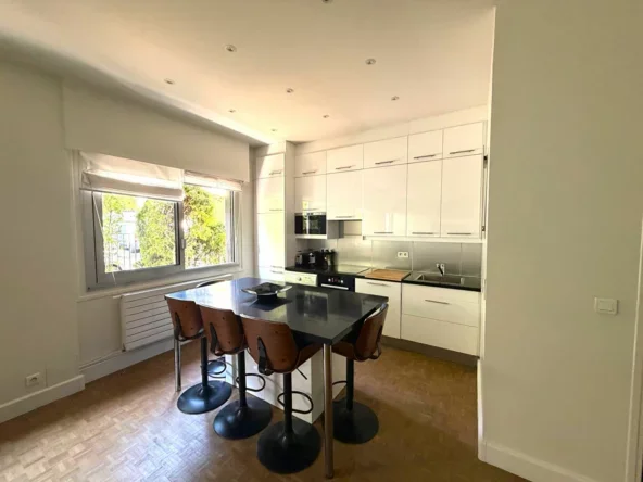 Appartement Rue Charles Laffitte à Neuilly-sur-Seine