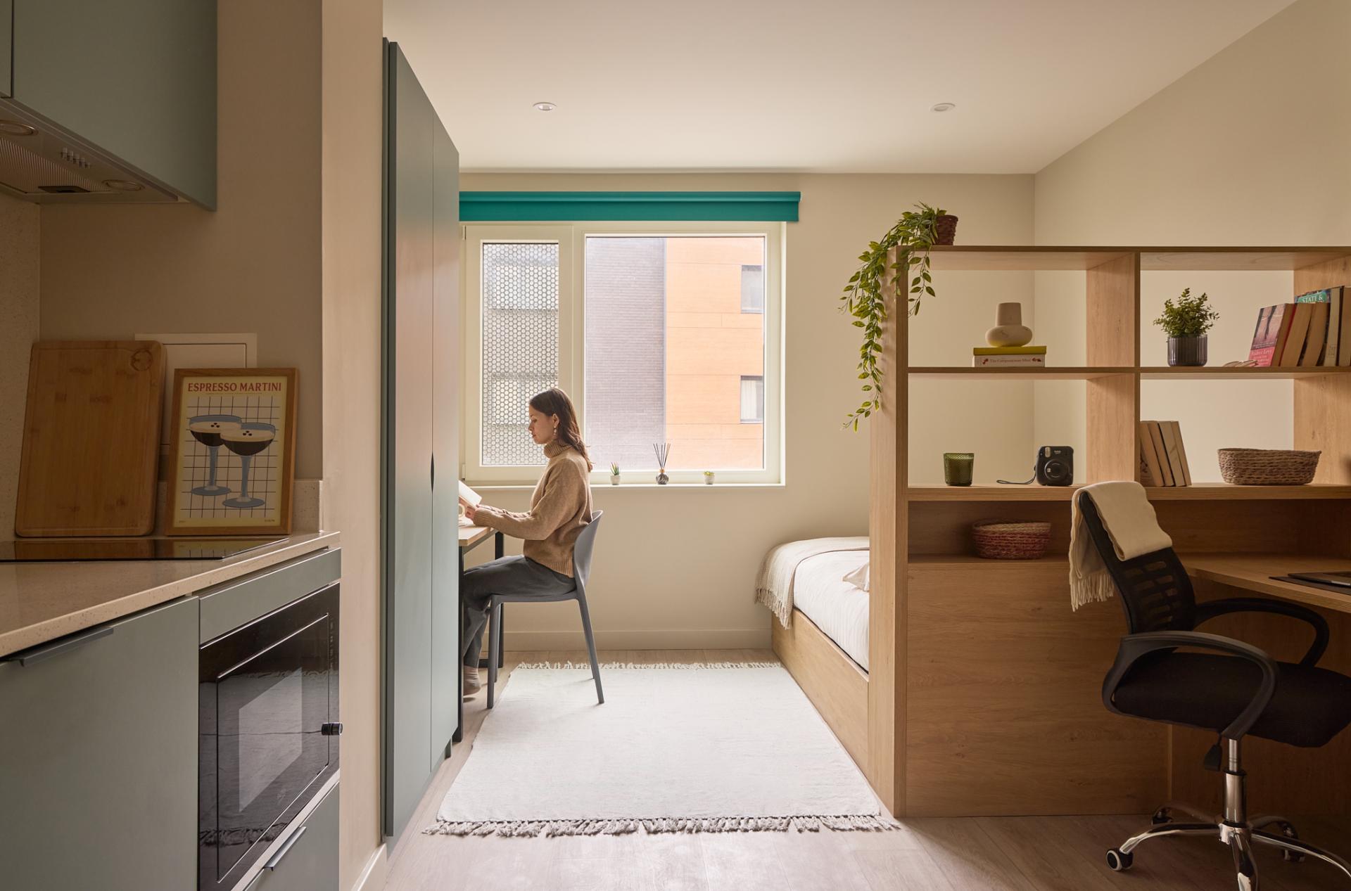 Room Hallsville Road in Greater London