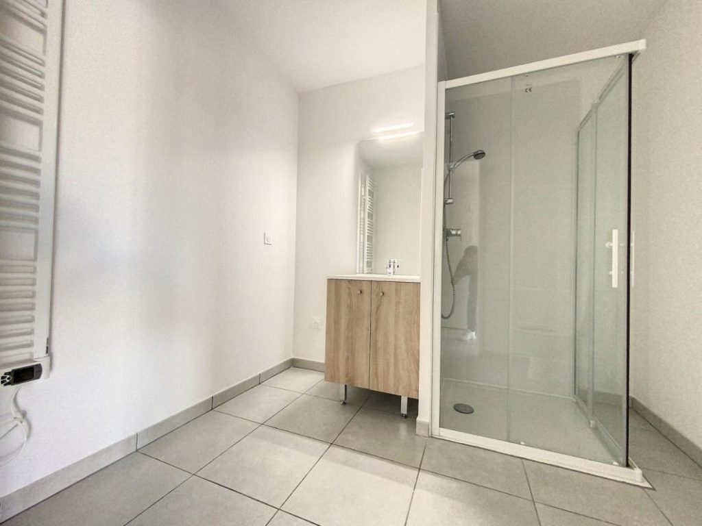 Appartement Rue Charles de Gaulle à Labastide-Saint-Sernin