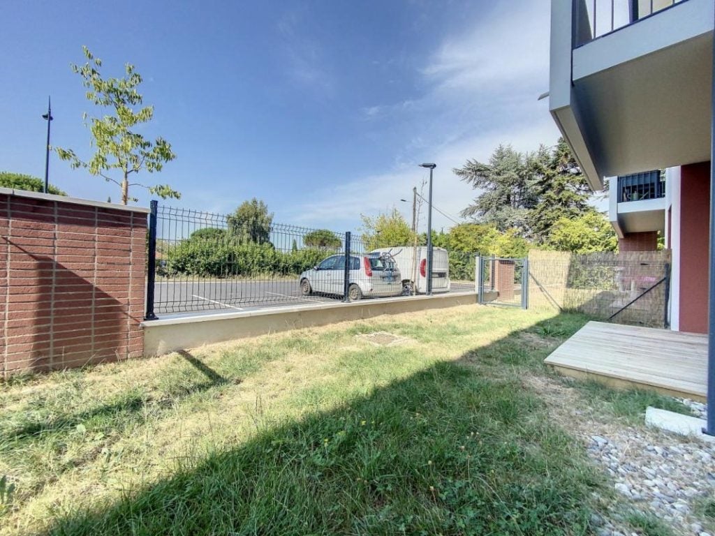 Appartement Rue Charles de Gaulle à Labastide-Saint-Sernin