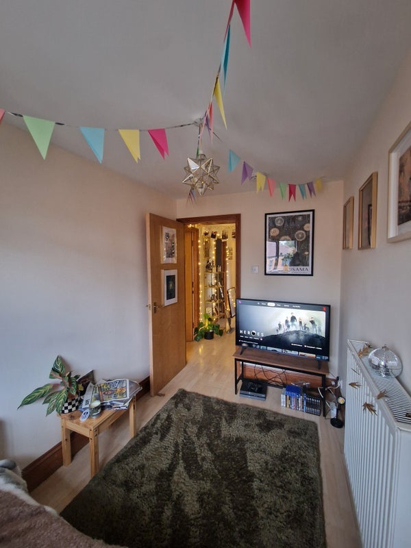 Room Gloucester Road in Bristol