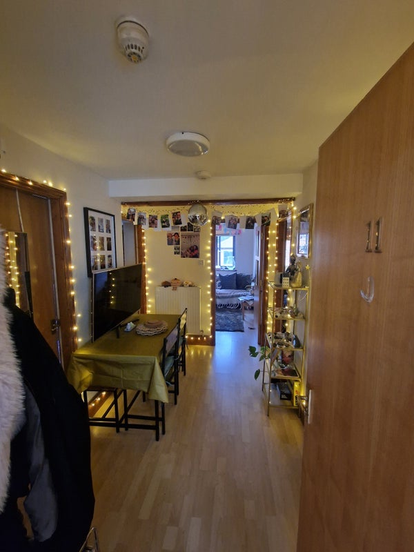 Room Gloucester Road in Bristol