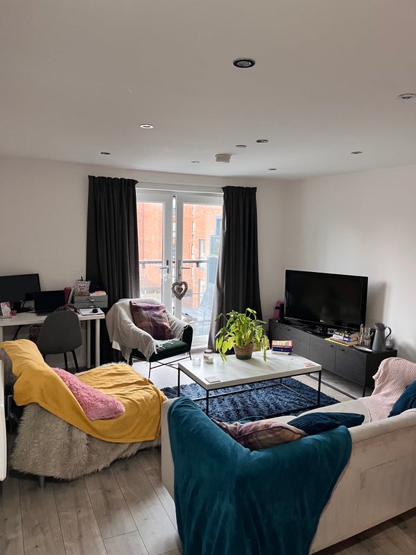 Room Hatton Gardens in Salford