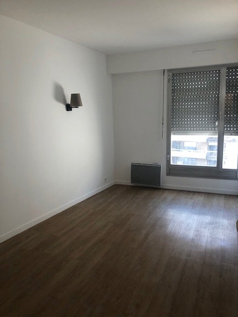 Flat Rue de Vaugirard in Paris