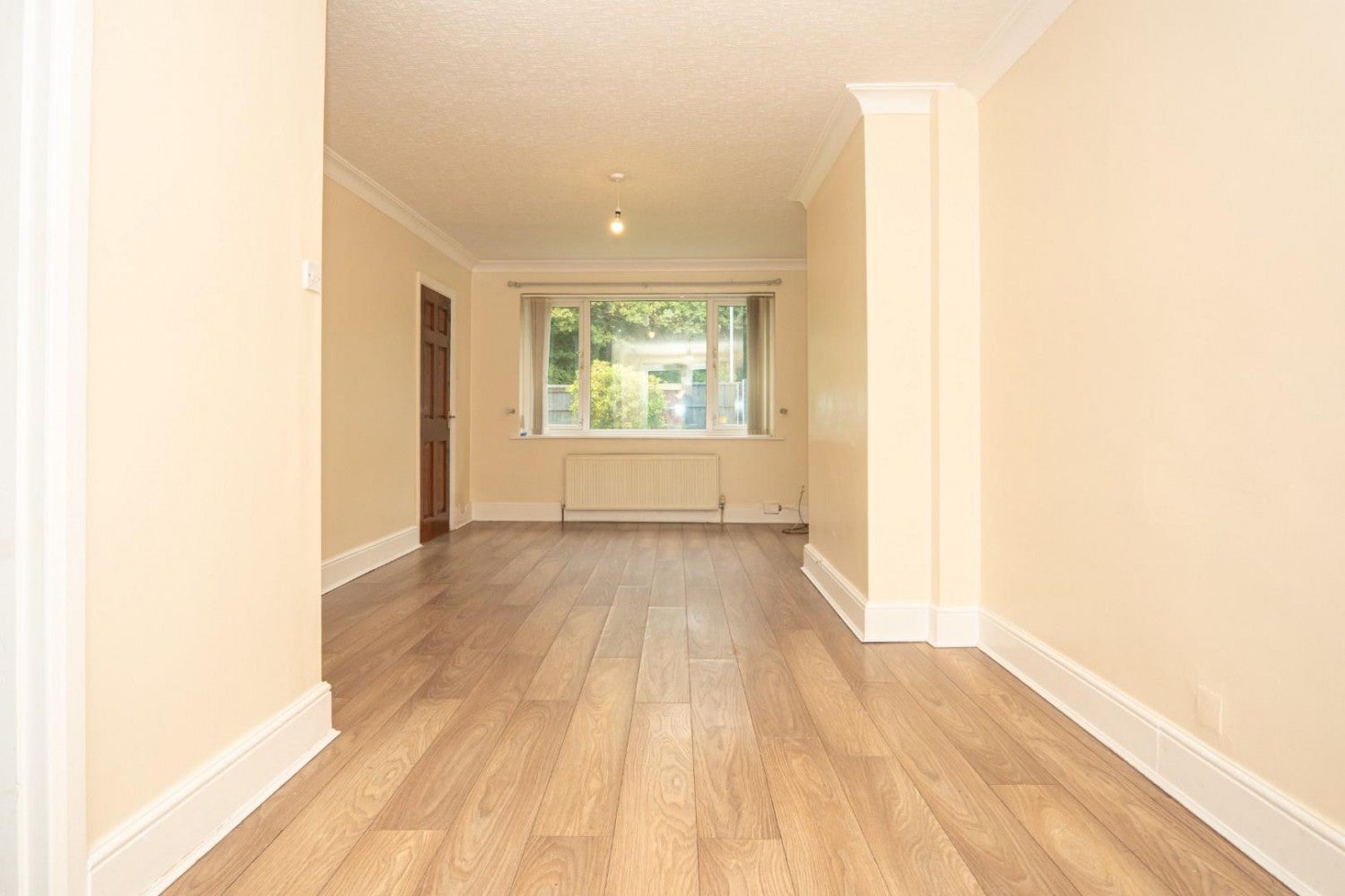 Flat Daleside Close in Leeds
