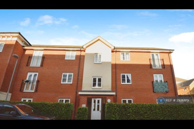 Flat Dodd Road in Watford