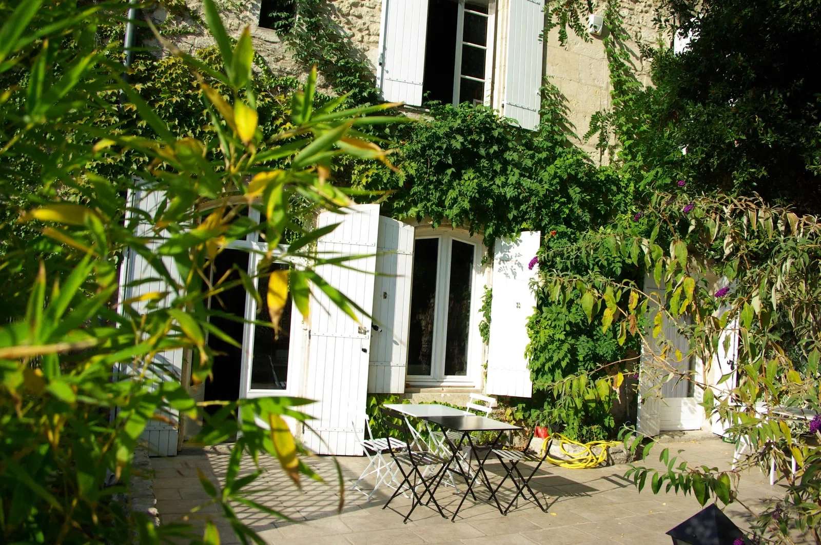 Chambre Rue Haute à Montfrin