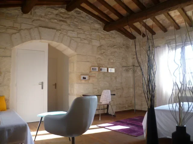 Chambre Rue Haute à Montfrin