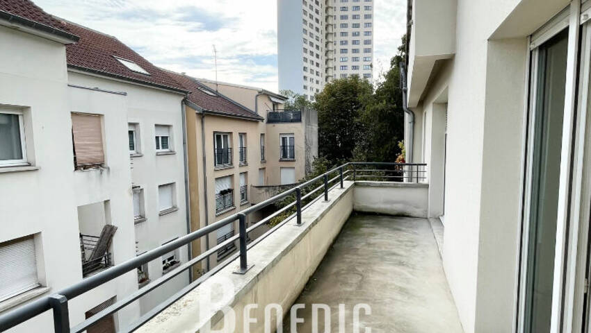 Flat Rue de la Garenne in Custines
