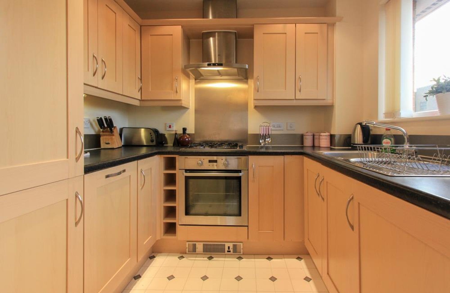Flat Clos Dewi Sant in Cardiff