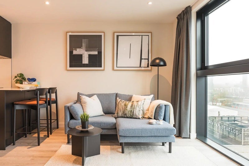 Flat Hankinson Way in Salford