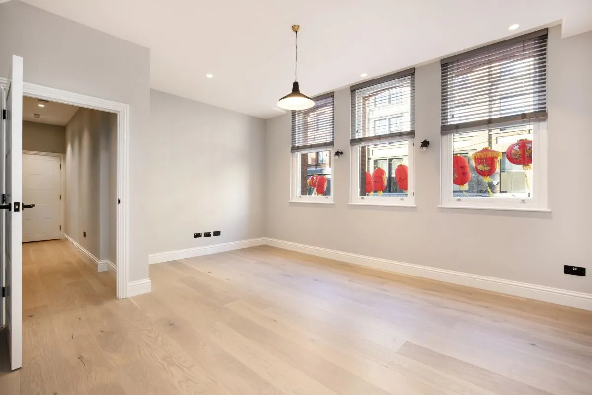 Flat Rupert Court in City of Westminster