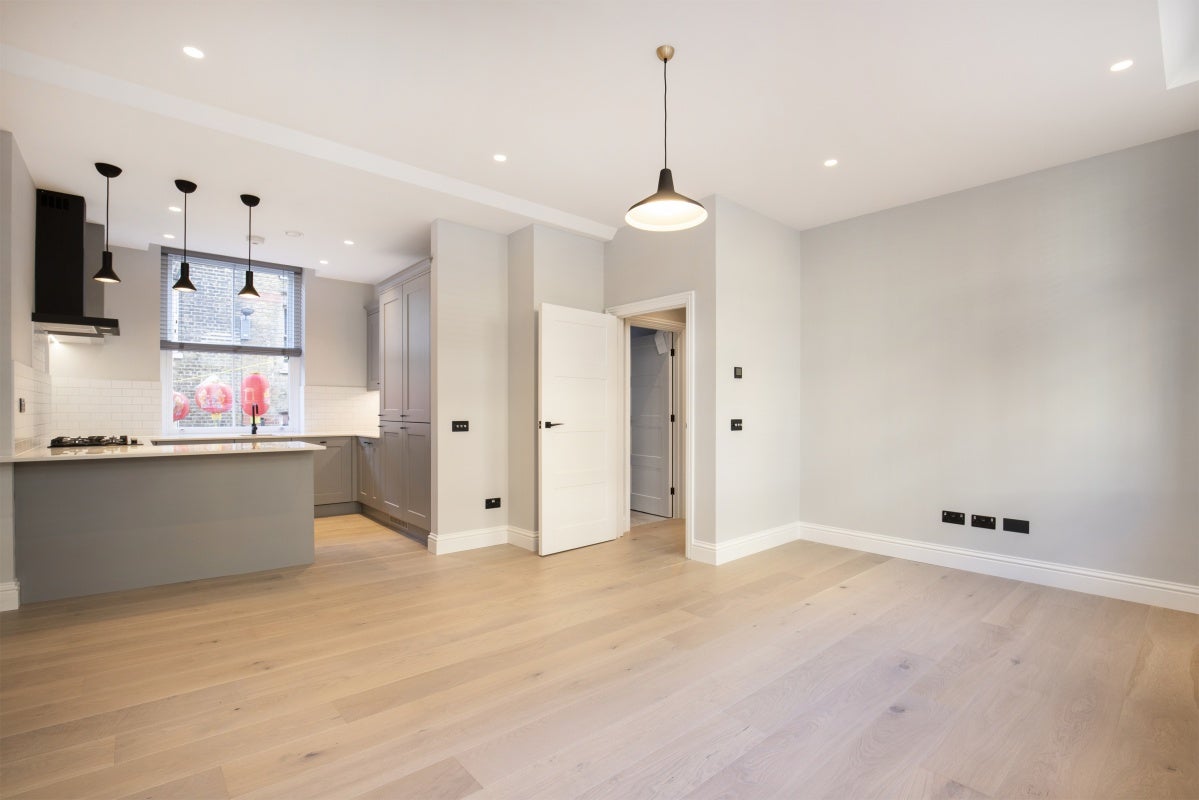 Flat Rupert Court in City of Westminster