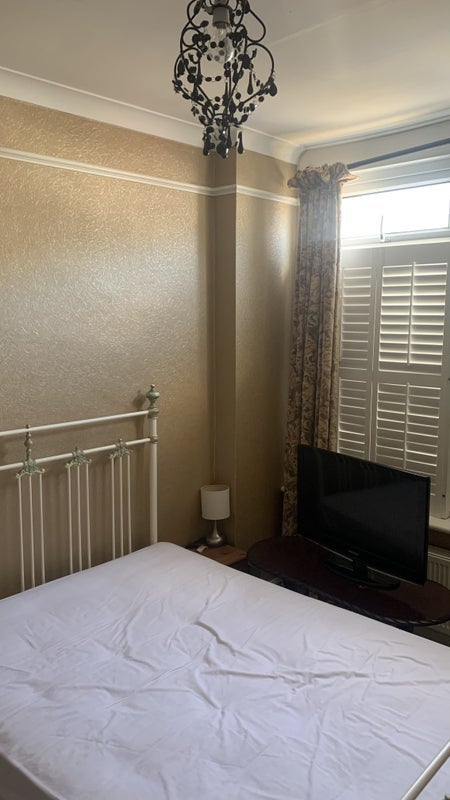 Room Tamworth Park in Greater London