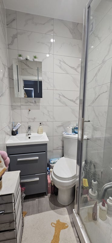 Room Capstan Square in Greater London