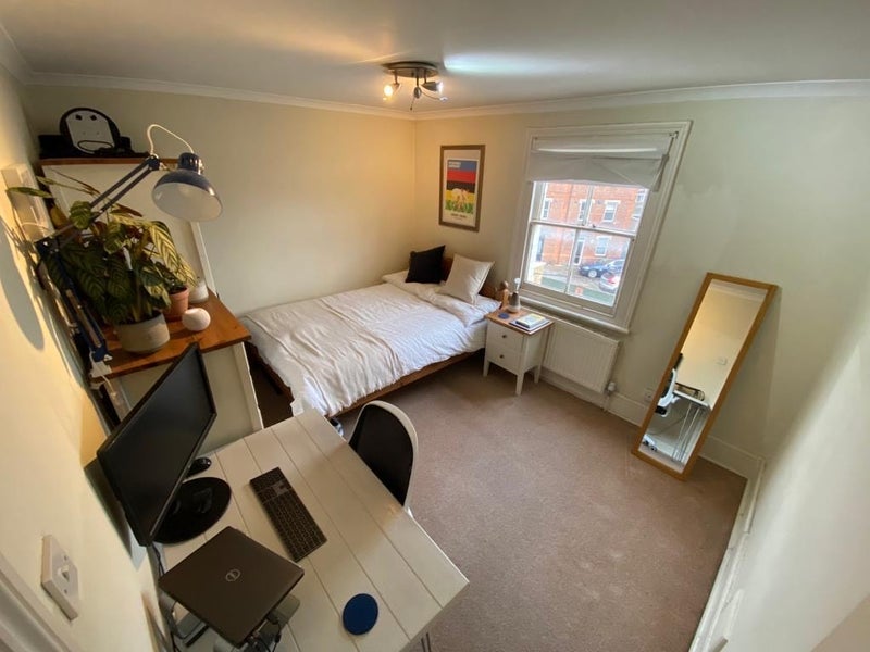 Room Wimbledon Park Road in Greater London